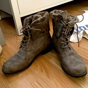 Winter boots 9.5 brown